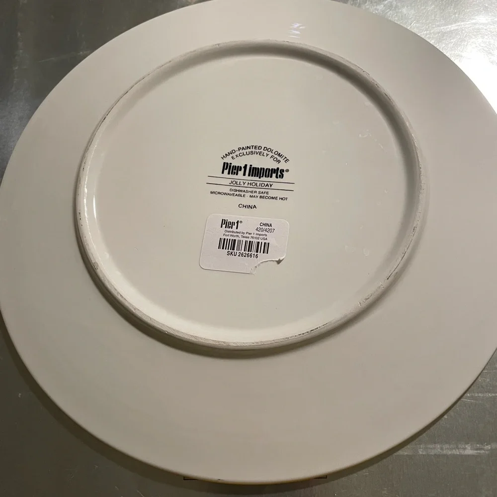 Pier 1 imports jolly holiday Hand painted dolomite decorative Christmas plate 9”